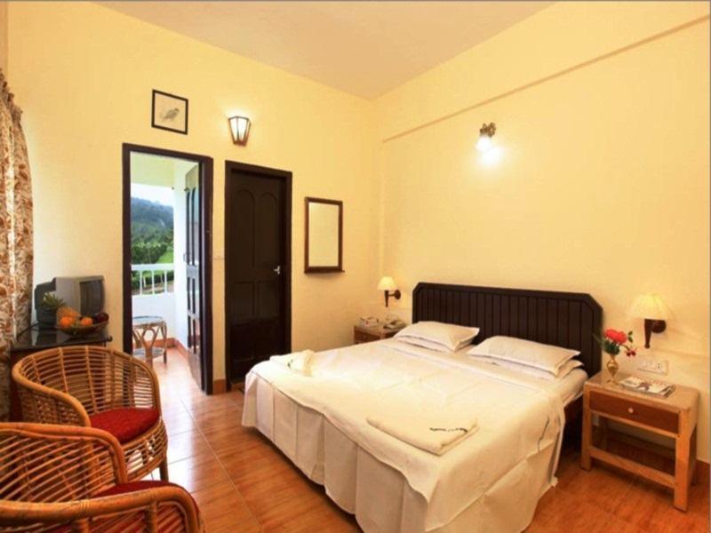 Hotel Poopada à Munnar Extérieur photo