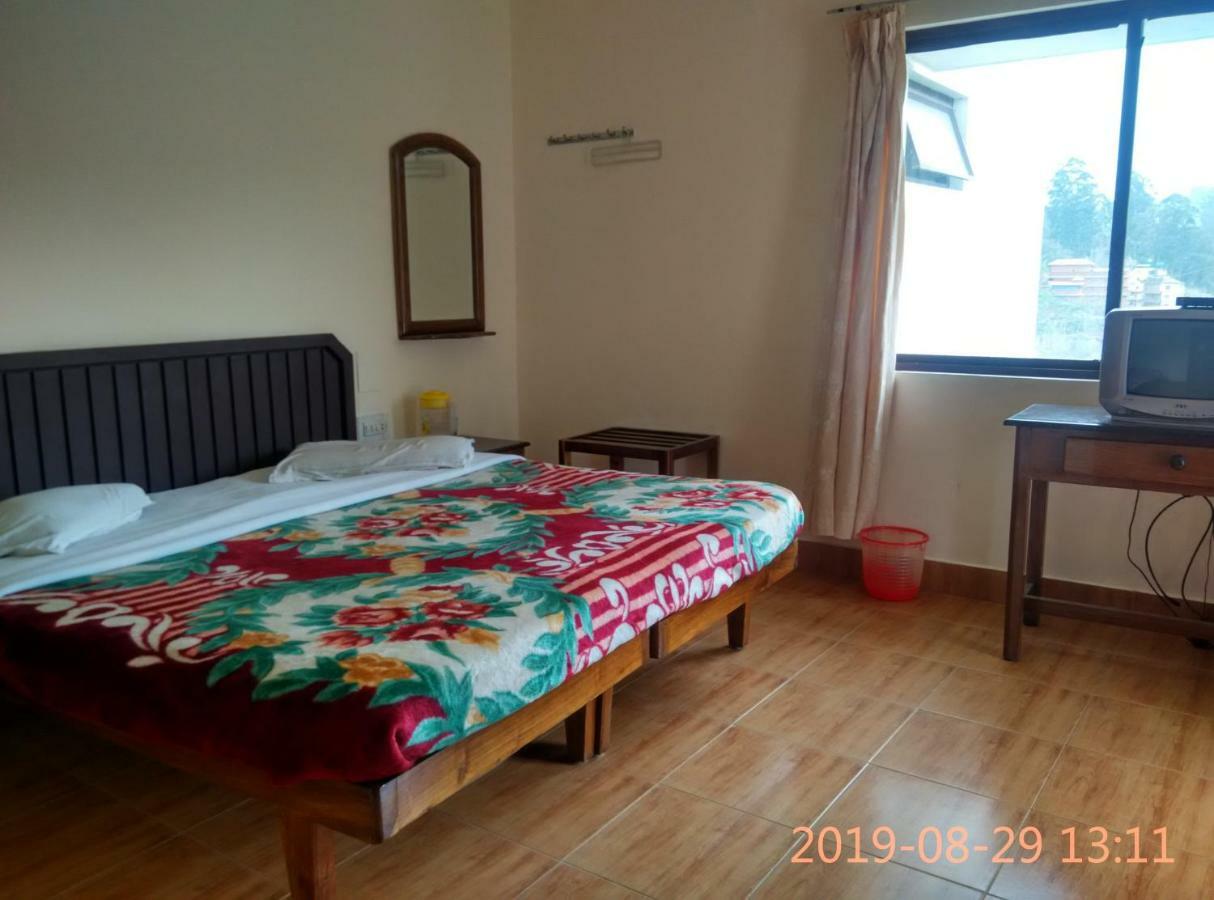 Hotel Poopada à Munnar Extérieur photo