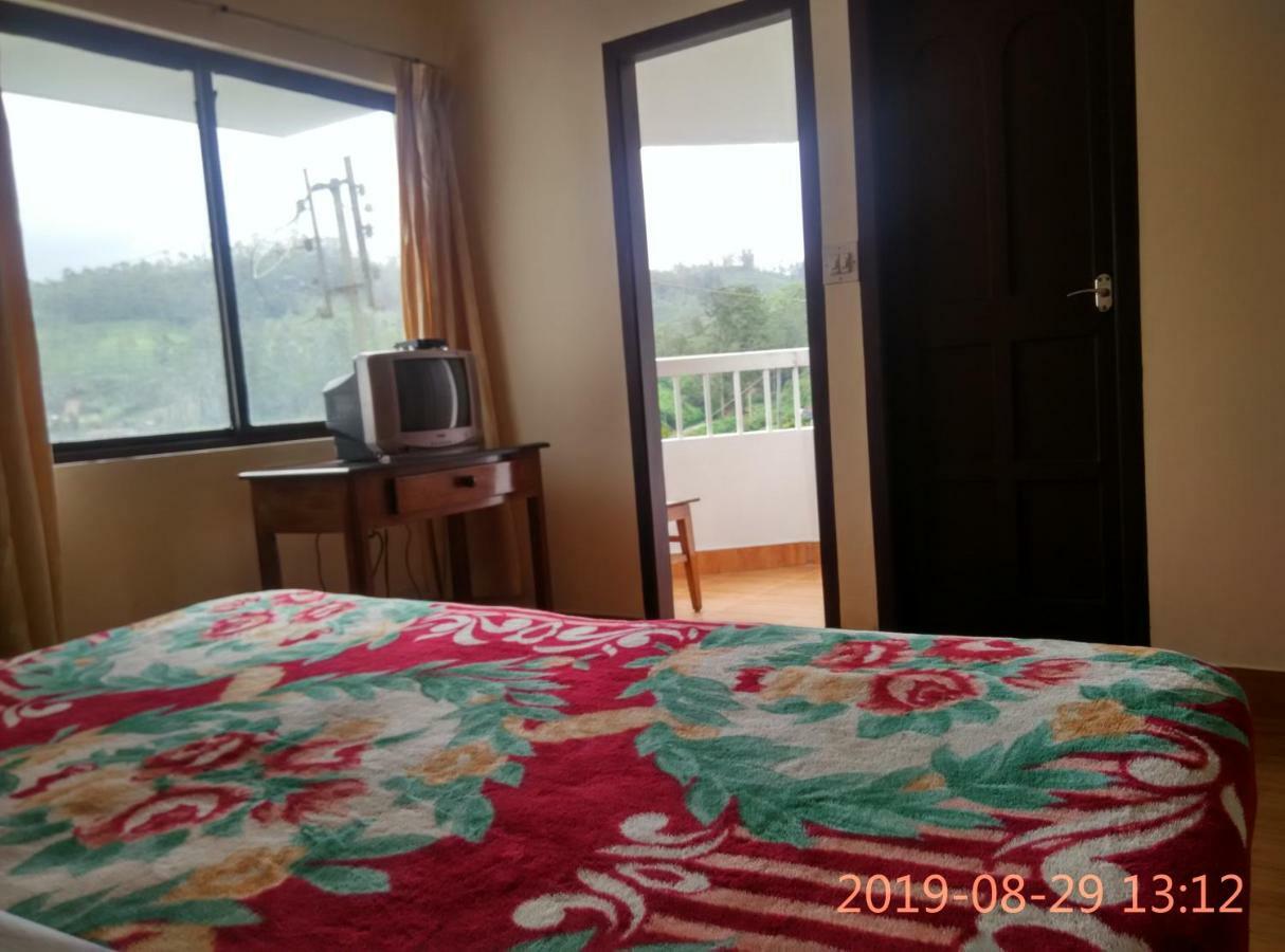 Hotel Poopada à Munnar Extérieur photo